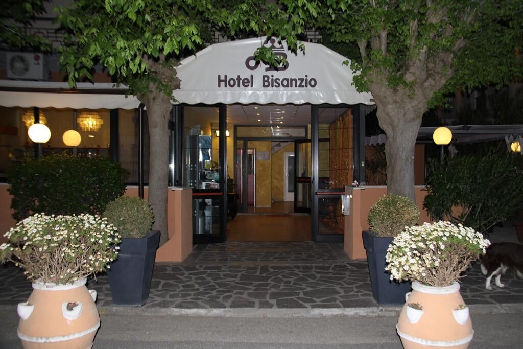 Hotel Bisanzio Cervia Ngoại thất bức ảnh